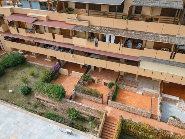 appartamento in vendita ad Olbia in zona Portisco