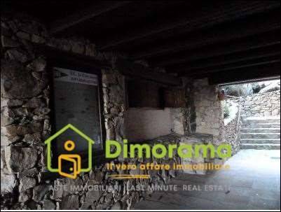 negozio in vendita ad Olbia in zona Li Cuncheddi