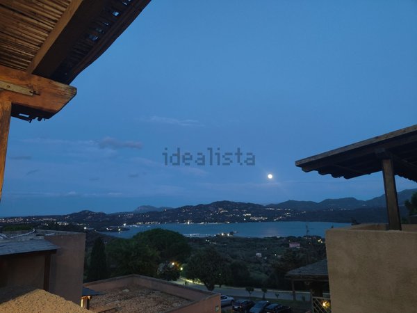 appartamento in vendita ad Olbia in zona Cugnana