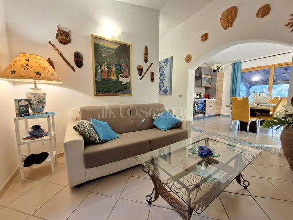 appartamento in vendita ad Olbia in zona Pittulongu
