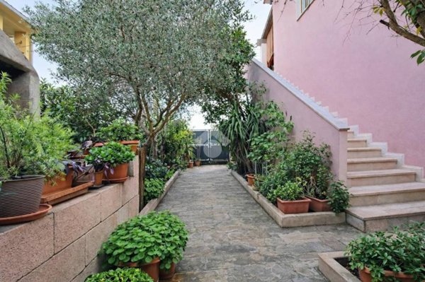 appartamento in vendita ad Olbia in zona Bandinu