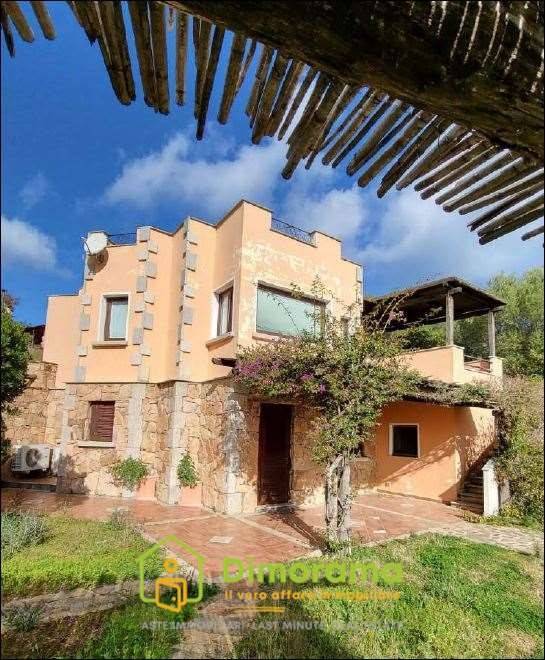 casa indipendente in vendita ad Olbia