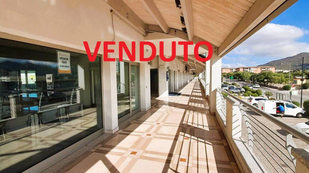 ufficio in vendita ad Olbia in zona Aldo Moro
