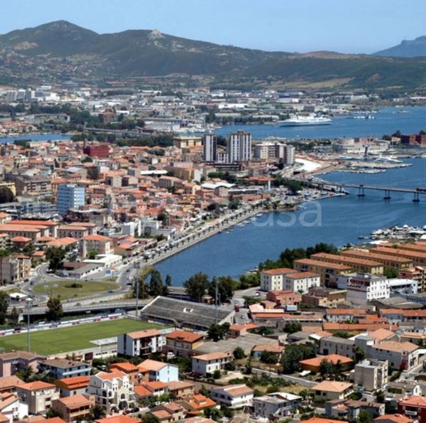 appartamento in vendita ad Olbia in zona Vittorio Veneto