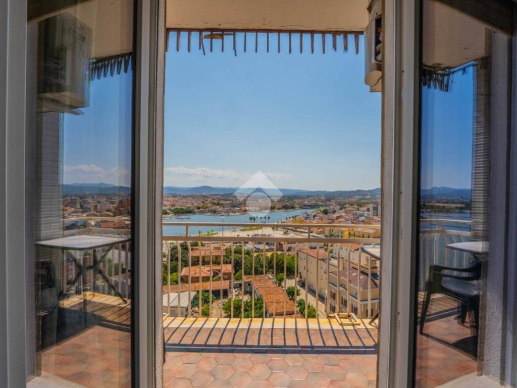 appartamento in vendita ad Olbia in zona Centro Storico