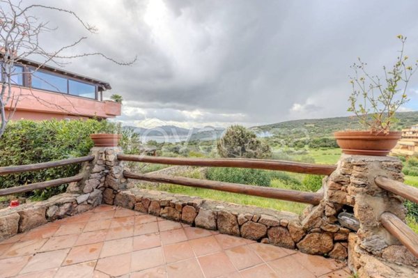 appartamento in vendita ad Olbia in zona Portisco