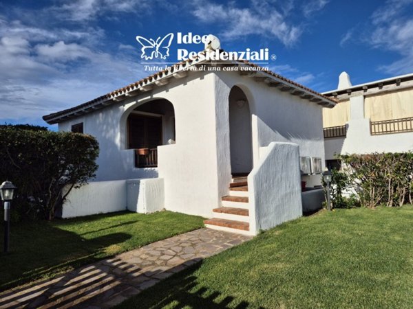 casa indipendente in vendita ad Olbia in zona Pittulongu