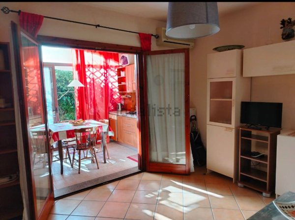 appartamento in vendita ad Olbia in zona Olbia Mare / Sa Marinedda