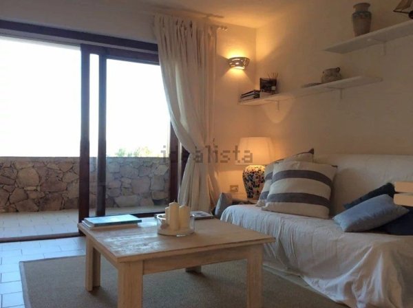 appartamento in vendita ad Olbia in zona Rudalza