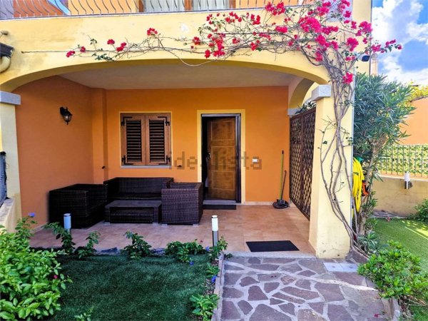 appartamento in vendita ad Olbia in zona Bandinu