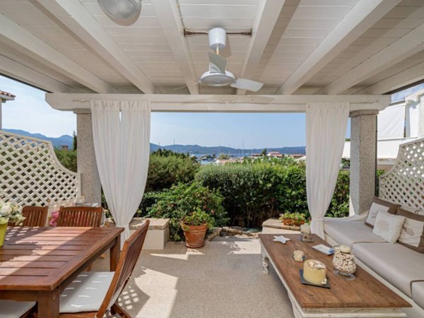 appartamento in vendita ad Olbia in zona Porto Rotondo