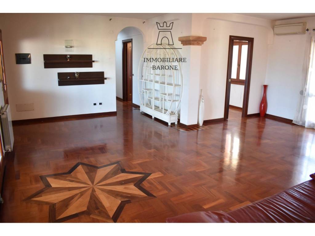appartamento in vendita ad Olbia