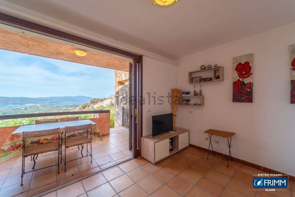 appartamento in vendita ad Olbia in zona Rudalza