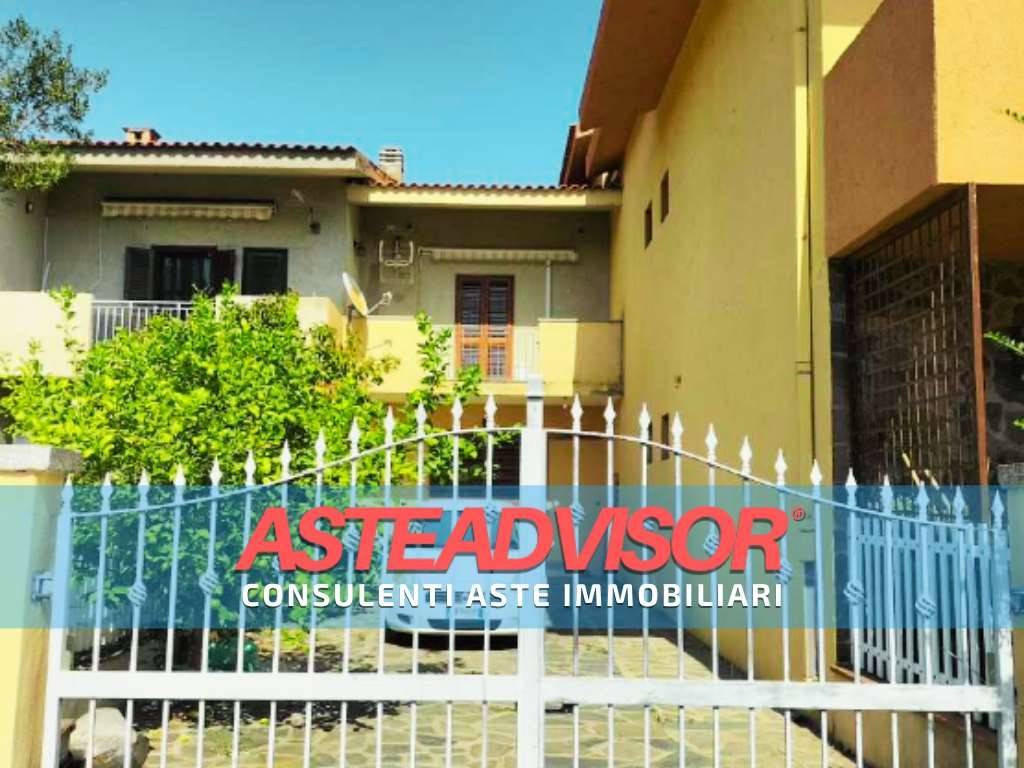 casa indipendente in vendita ad Olbia