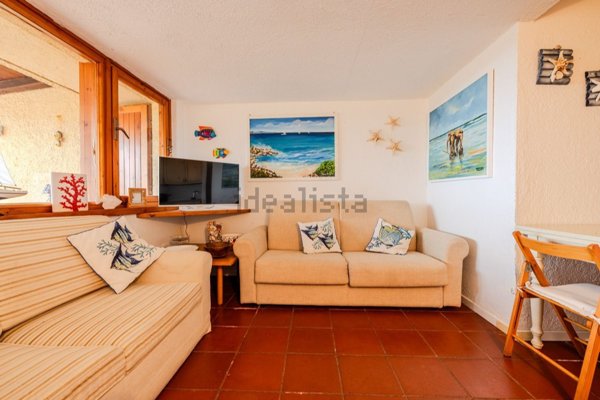 appartamento in vendita ad Olbia in zona Cugnana