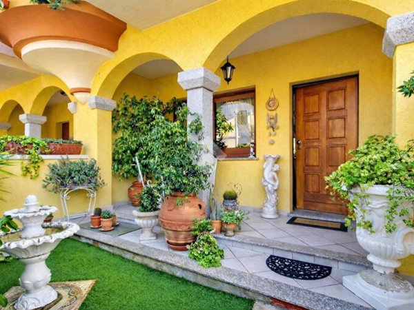 casa indipendente in vendita ad Olbia in zona Bandinu
