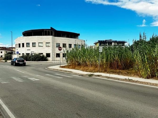 appartamento in vendita ad Olbia in zona Baratta