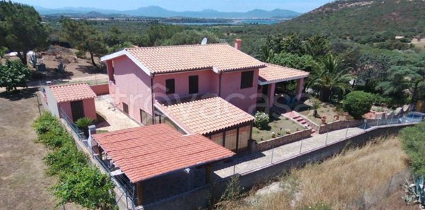 casa indipendente in vendita ad Olbia in zona Porto Istana