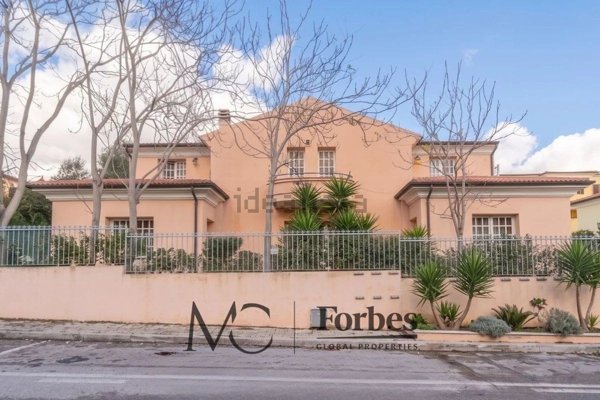 casa indipendente in vendita ad Olbia in zona Aldo Moro