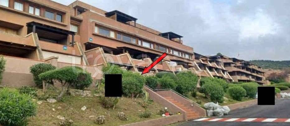 appartamento in vendita ad Olbia in zona Cugnana
