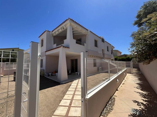 appartamento in vendita ad Olbia in zona Murta Maria