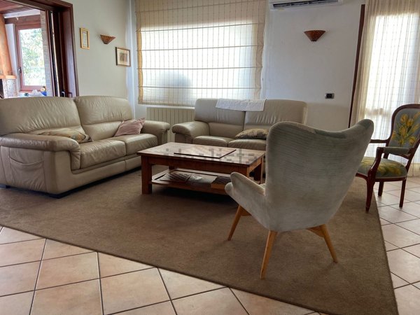 casa indipendente in vendita ad Olbia in zona Baratta