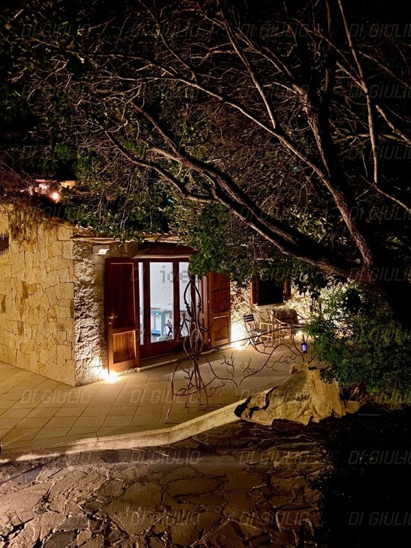 casa indipendente in vendita ad Olbia in zona Rudalza