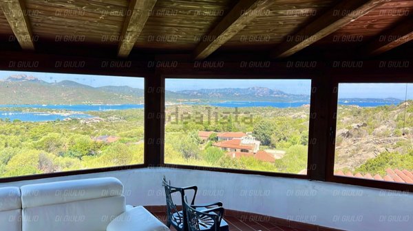 casa indipendente in vendita ad Olbia in zona Rudalza