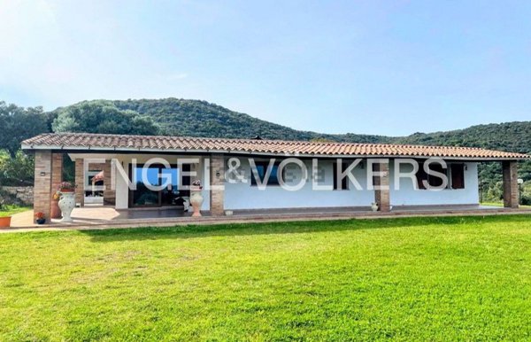 casa indipendente in vendita ad Olbia in zona Santa Mariedda
