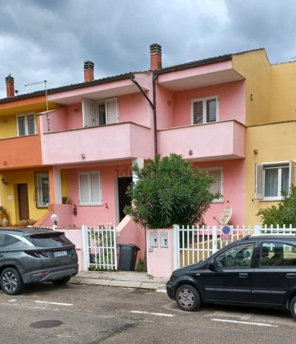 casa indipendente in vendita ad Olbia in zona Lu Sticcadu