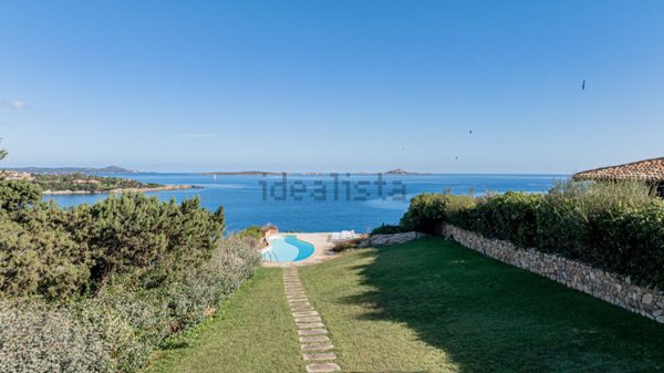 villa in vendita ad Olbia in zona Porto Rotondo