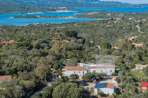 casa indipendente in vendita ad Olbia in zona Rudalza