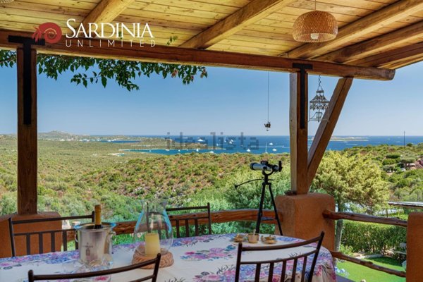 casa indipendente in vendita ad Olbia in zona San Pantaleo