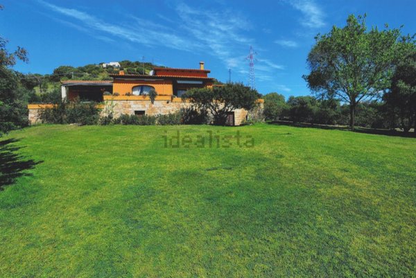 casa indipendente in vendita ad Olbia in zona Santa Lucia
