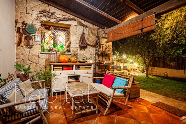 casa indipendente in vendita ad Olbia in zona Pittulongu