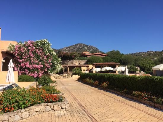 appartamento in vendita ad Olbia in zona Pittulongu