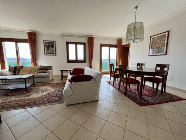 appartamento in vendita ad Olbia in zona Bandinu