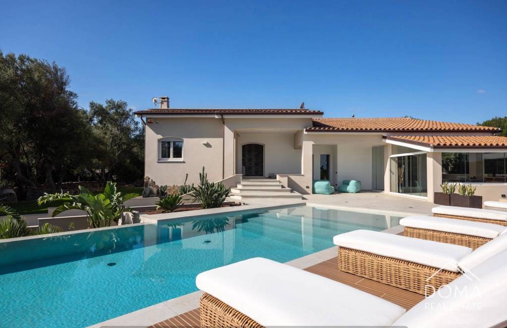 casa indipendente in vendita ad Olbia in zona Porto Rotondo