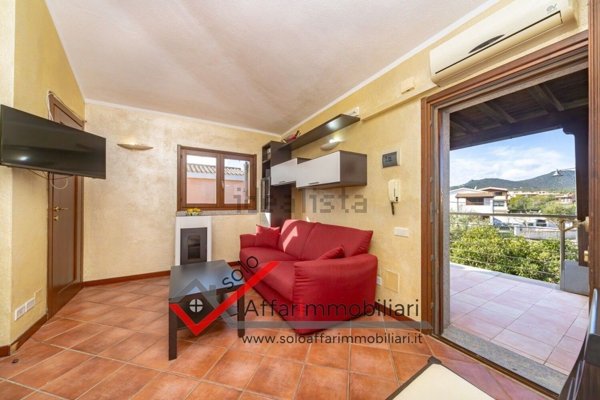 appartamento in vendita ad Olbia in zona Pittulongu
