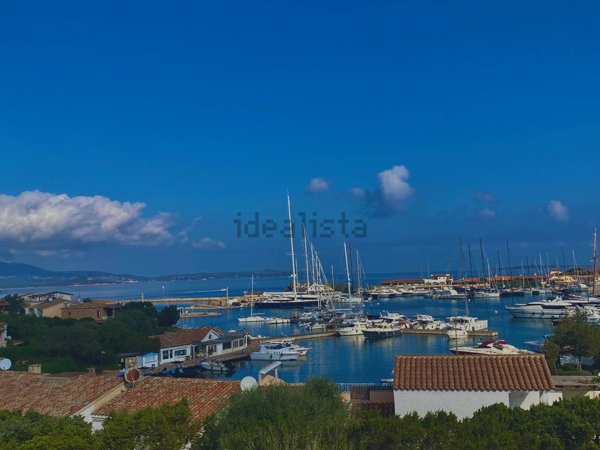 appartamento in vendita ad Olbia in zona Porto Rotondo
