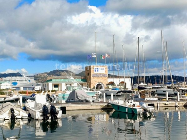 appartamento in vendita ad Olbia