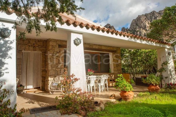 casa indipendente in vendita ad Olbia in zona San Pantaleo