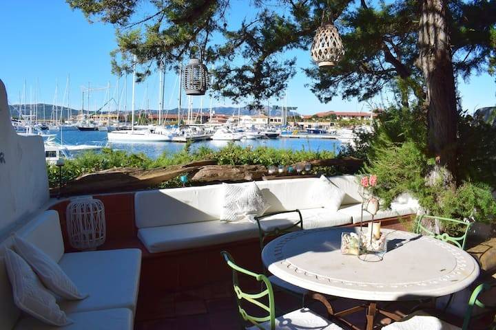 appartamento in vendita ad Olbia in zona Porto Rotondo