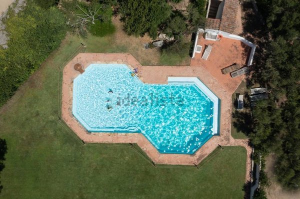 appartamento in vendita ad Olbia in zona Cugnana