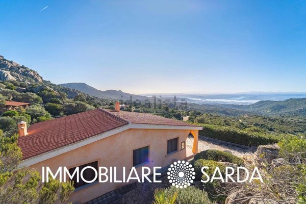 casa indipendente in vendita ad Olbia