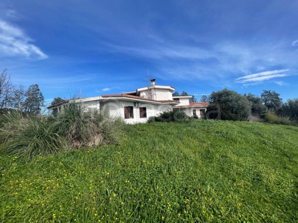 casa indipendente in vendita ad Olbia in zona Centro Storico