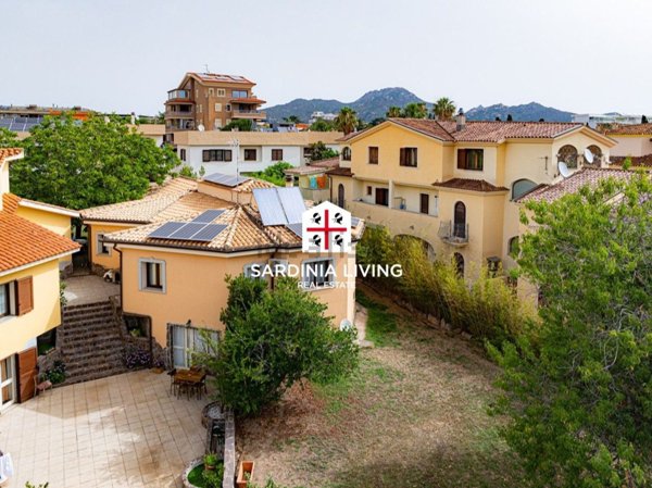 casa indipendente in vendita ad Olbia in zona Aldo Moro