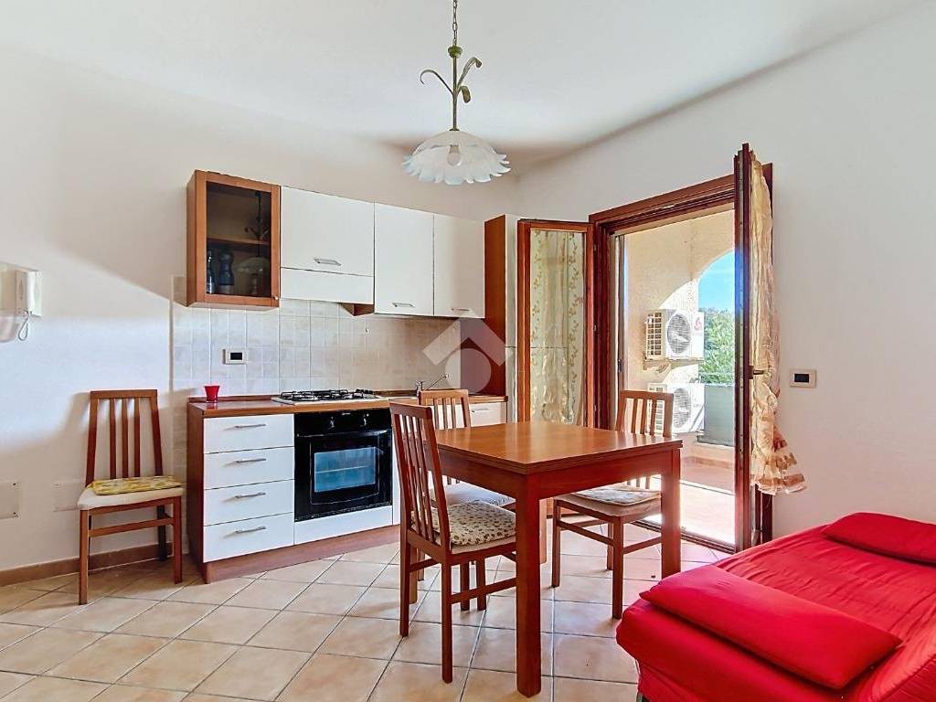 appartamento in vendita ad Olbia in zona Olbia Mare / Sa Marinedda