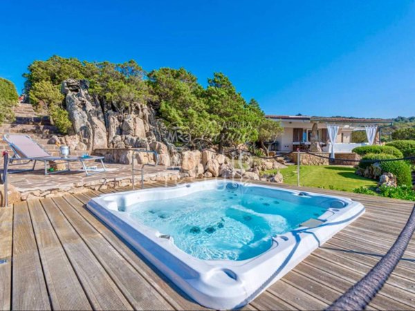 casa indipendente in vendita ad Olbia in zona Porto Rotondo