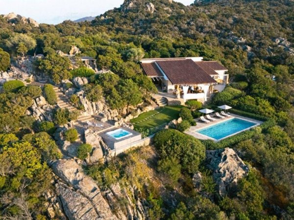 casa indipendente in vendita ad Olbia in zona Porto Rotondo